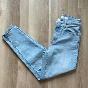 Levi’s - High Waisted Mom Jean
